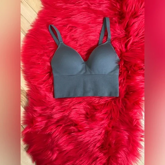 🛑🛑🛑❣️ BUNDLE ❣️ leggings & gym bra (made small) - Picture 3 of 10